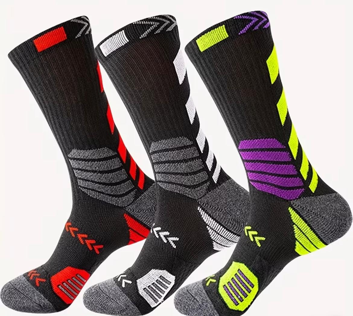 Pack 20€ 6 Calcetines Deportivos + Botella 2,2L